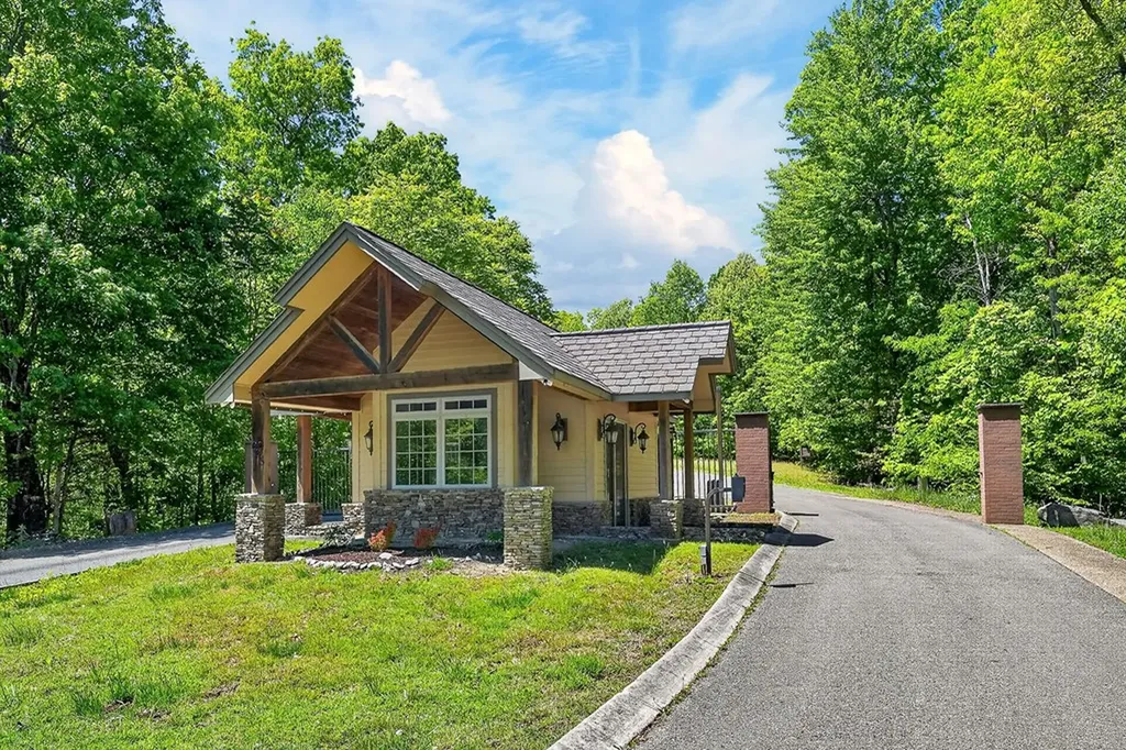 865 Eastridge Pass Monterey TN 38574
