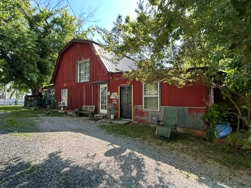 121 Locust Grove Road Cookeville TN 38501