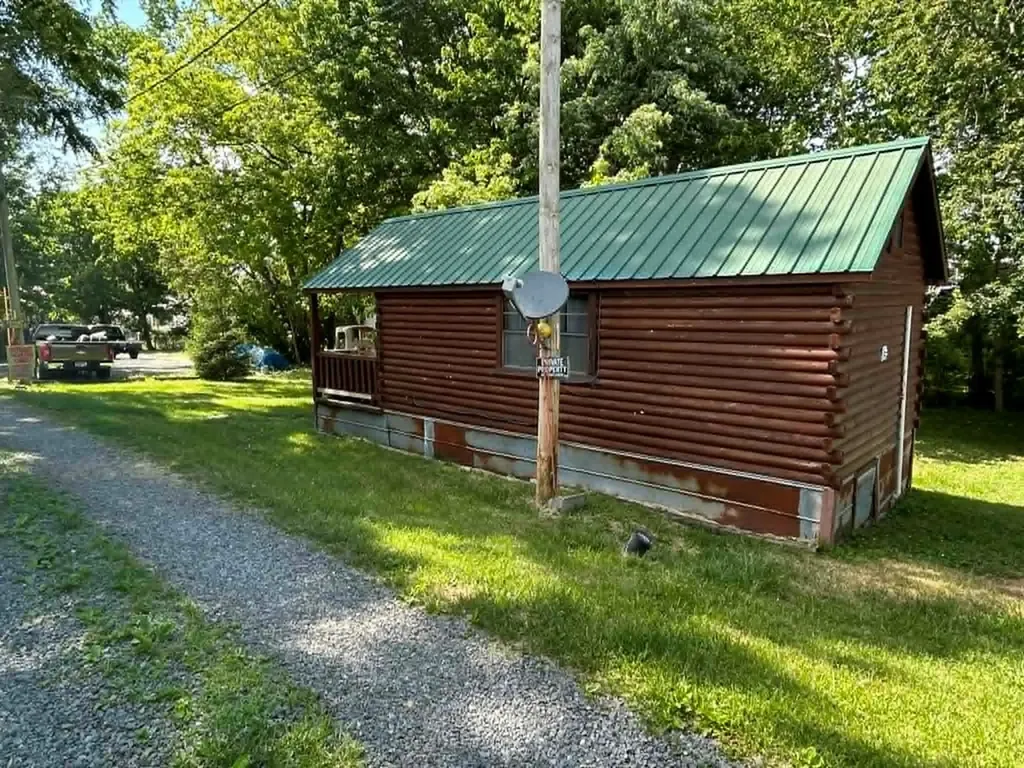 121 Locust Grove Road Cookeville TN 38501