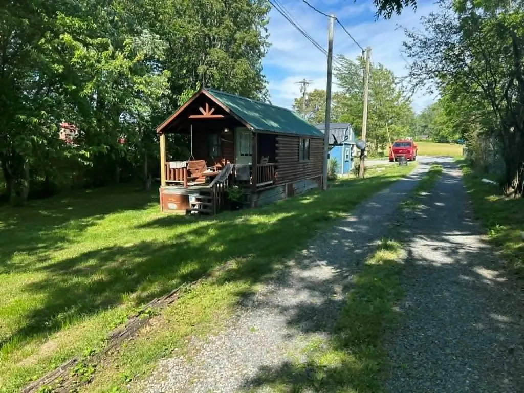 121 Locust Grove Road Cookeville TN 38501