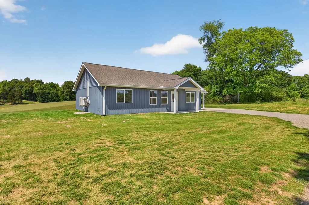 116 Bill Storie Road Byrdstown TN 38549