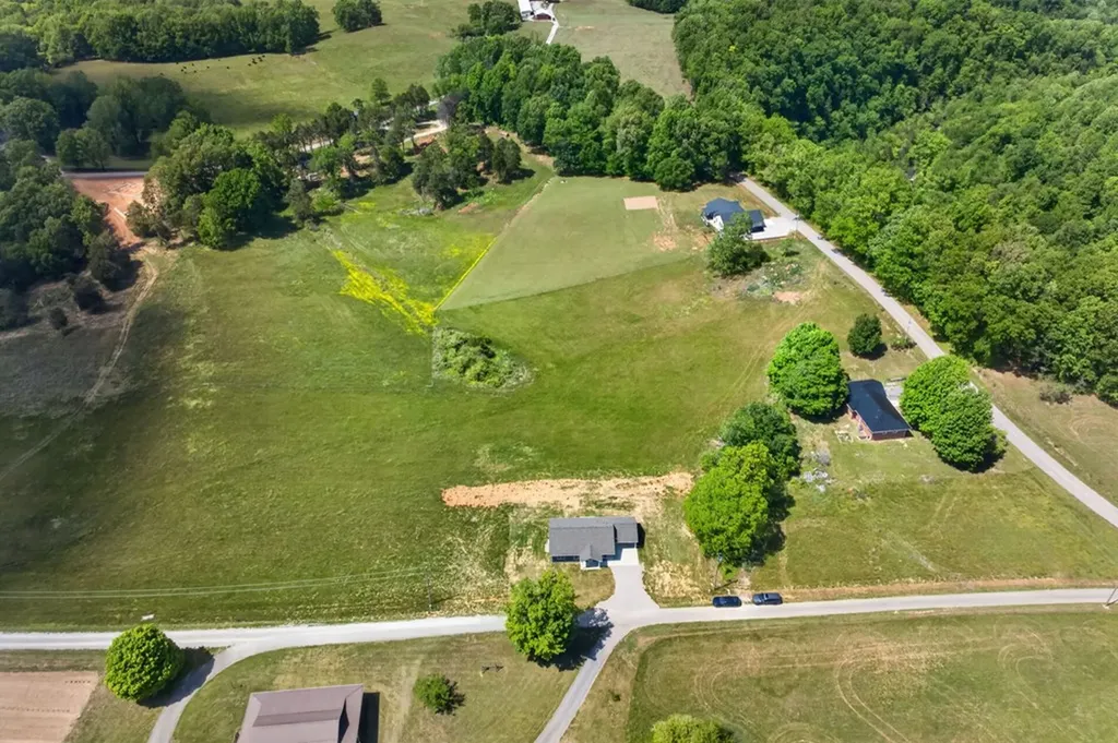 116 Bill Storie Road Byrdstown TN 38549
