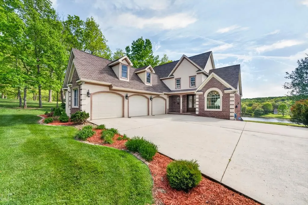 321 Magnolia Lane Crossville TN 38555
