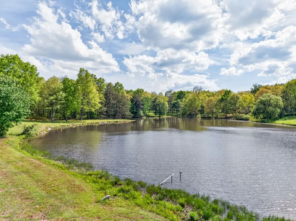 321 Magnolia Lane Crossville TN 38555