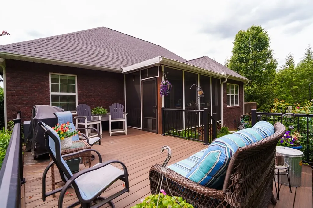 274 Landmark Circle Sparta TN 38583