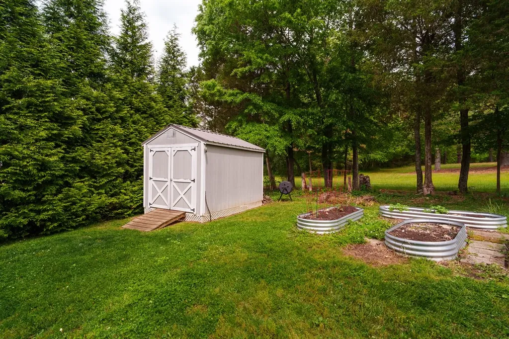 274 Landmark Circle Sparta TN 38583