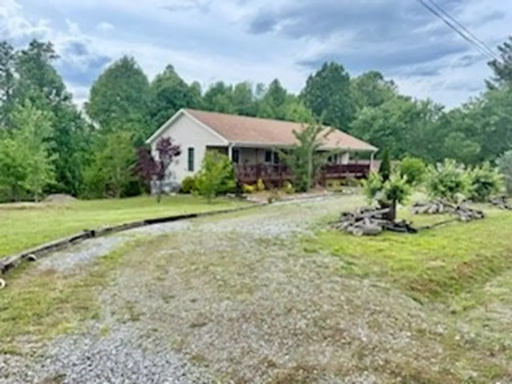 7320 Cyphers Drive Cookeville TN 38501