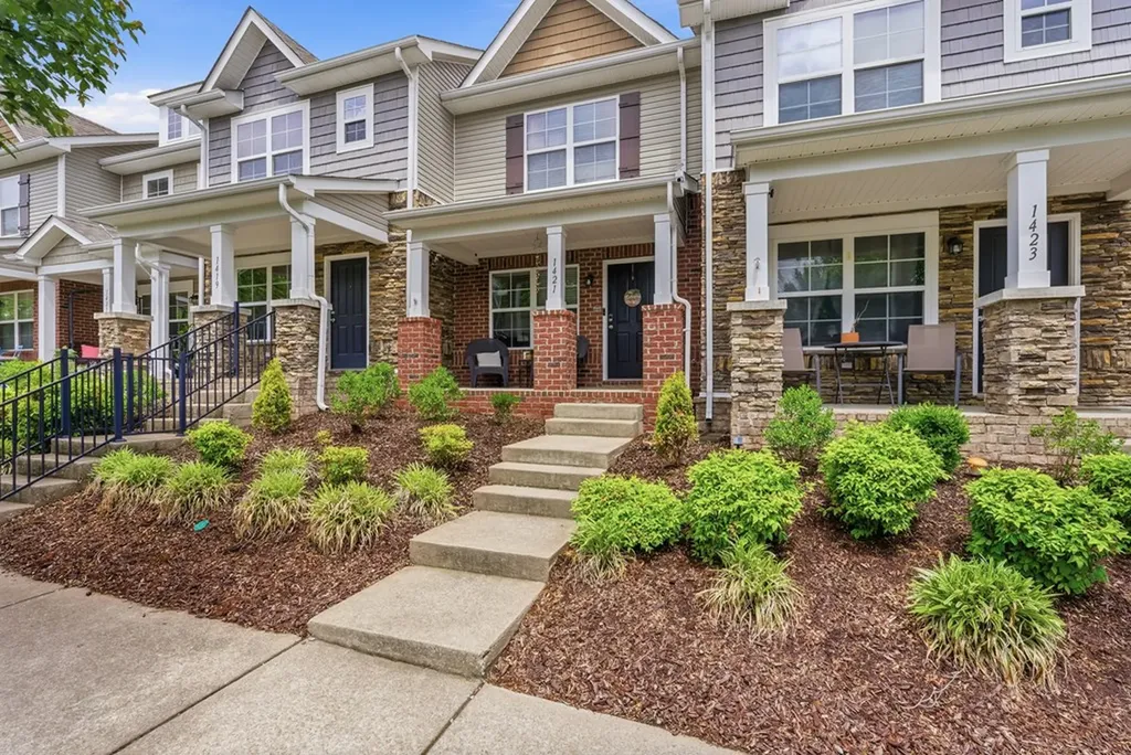 1421 Riverbrook Drive Hermitage TN 37076