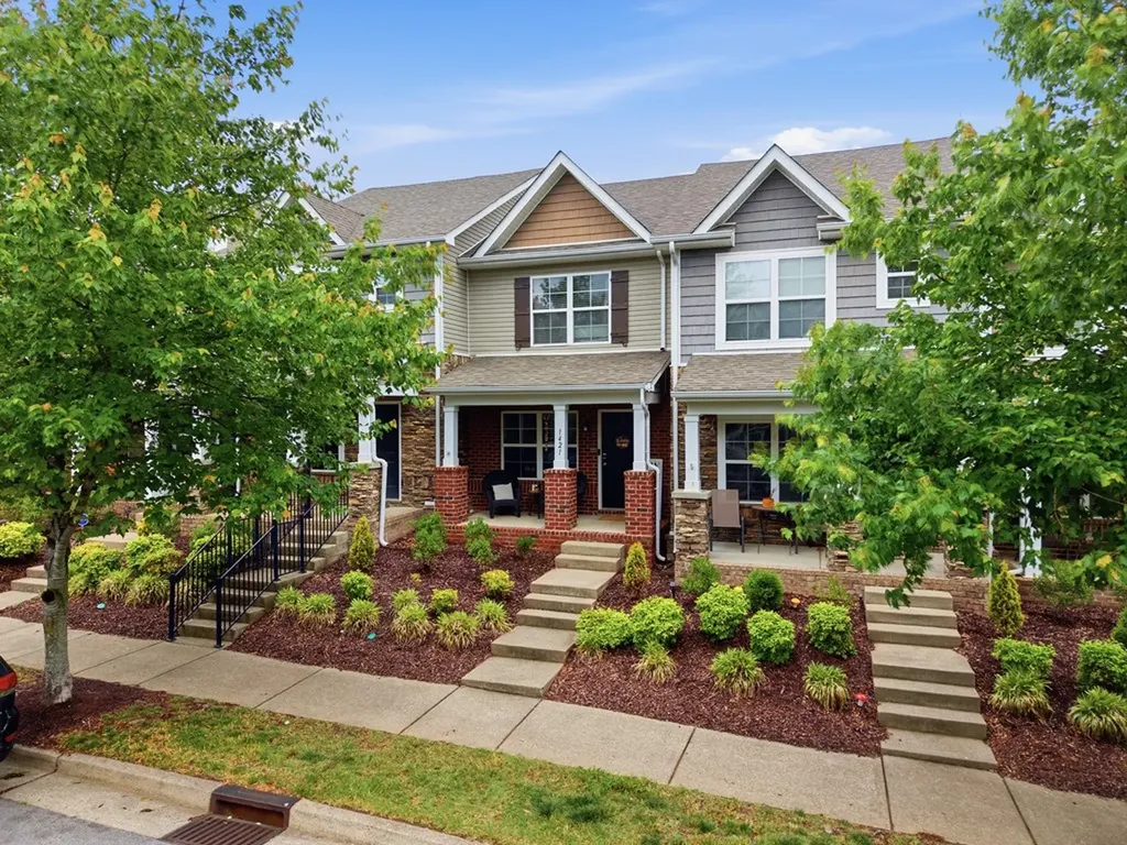 1421 Riverbrook Drive Hermitage TN 37076