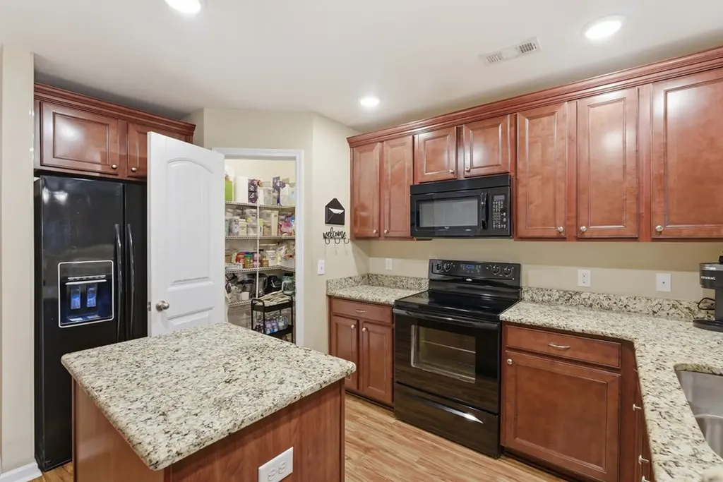 1421 Riverbrook Drive Hermitage TN 37076