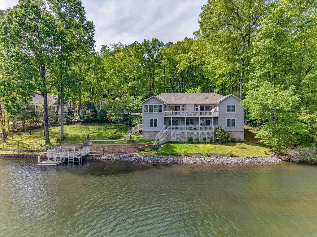 253 Dublin Lane Crossville TN 38558