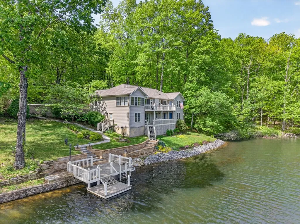 253 Dublin Lane Crossville TN 38558