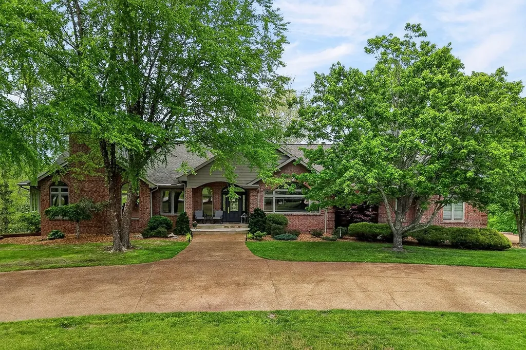 1894 Tennessee Avenue Crossville TN 38555