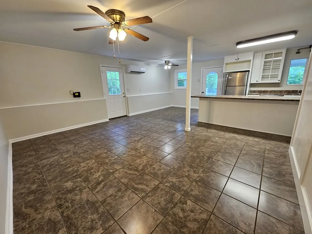 3337 Hartsville Road Lafayette TN 37083