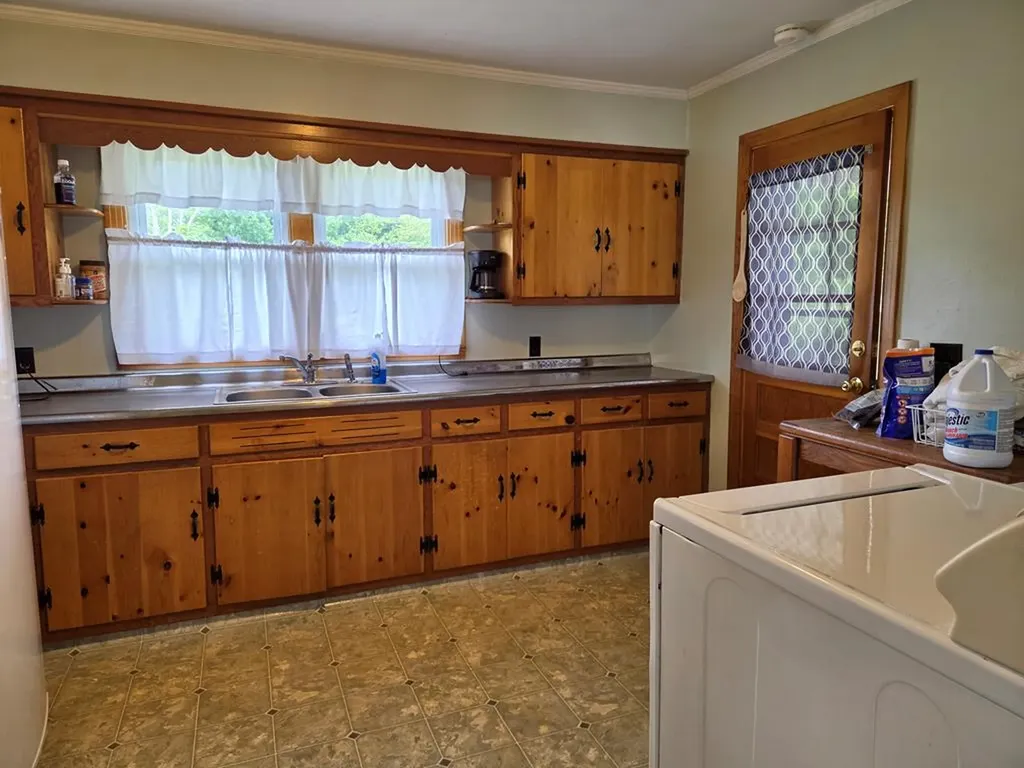 132 SW S Turner Drive Sparta TN 38583