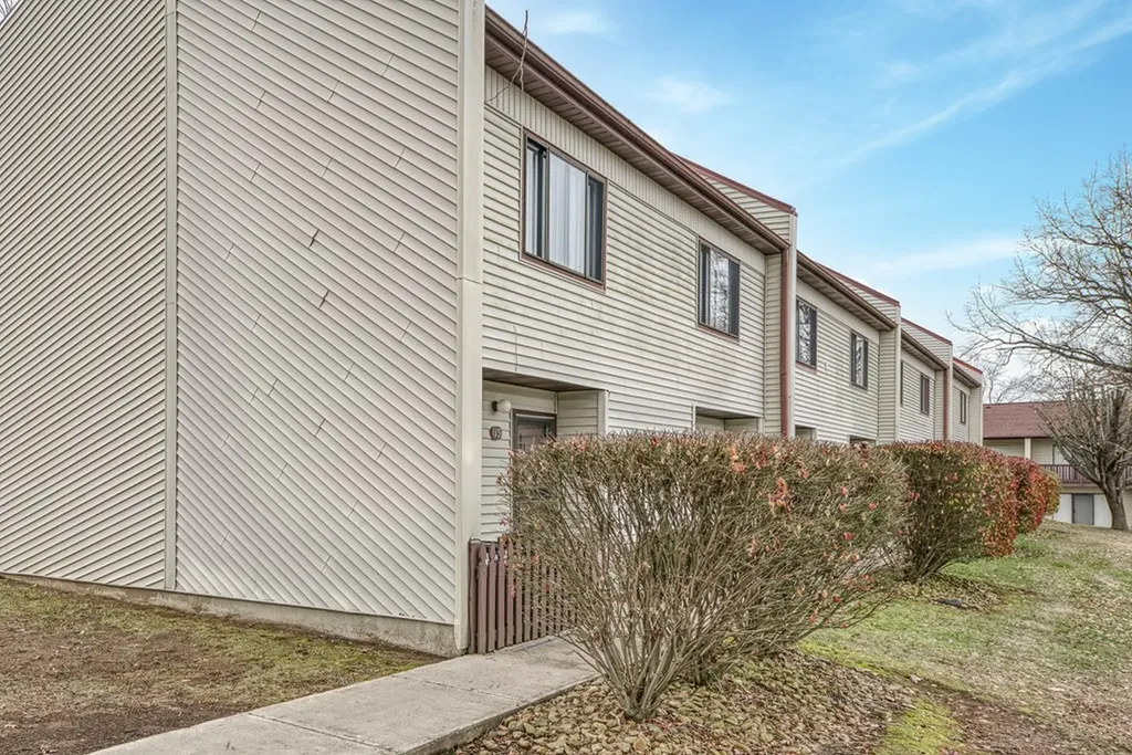 13 Wilshire Heights Drive Crossville TN 38558