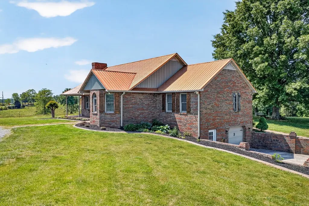 4015 Baxter Road Baxter TN 38544