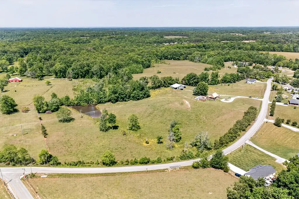 4015 Baxter Road Baxter TN 38544