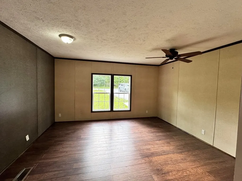 122 Green Acres Clarkrange TN 38553