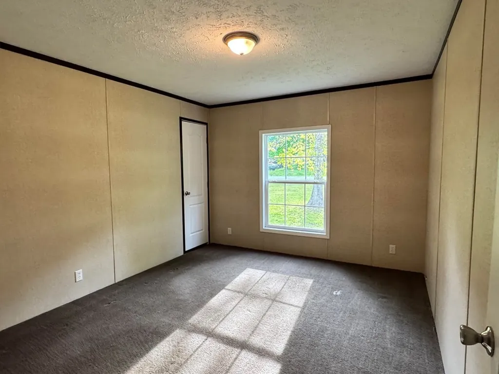 122 Green Acres Clarkrange TN 38553