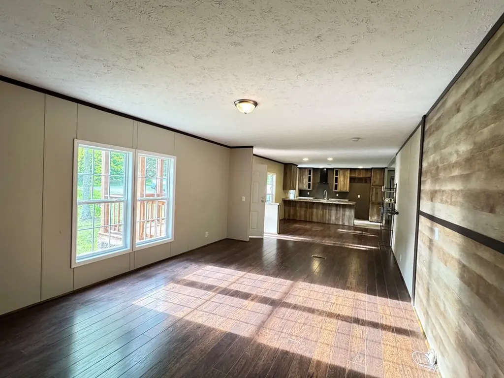 122 Green Acres Clarkrange TN 38553