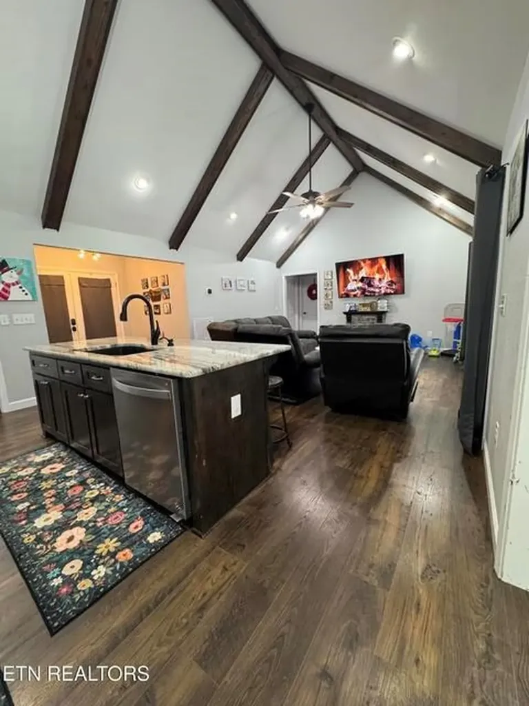841 Spearhead Circle Clarkrange TN 38553-5054