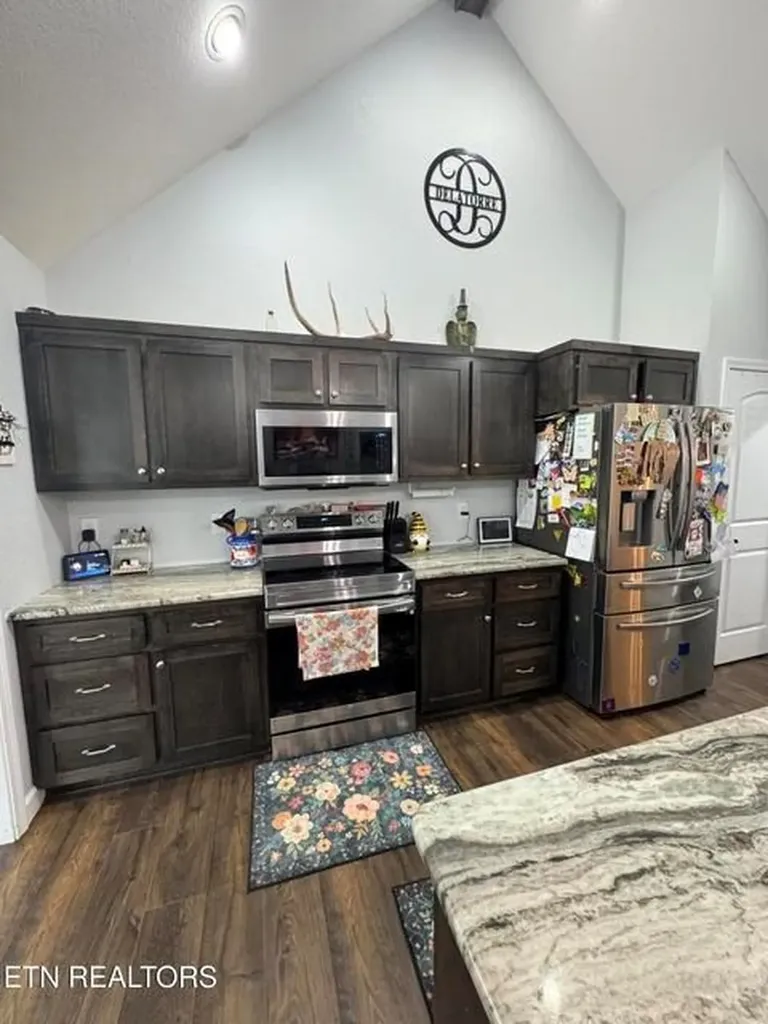 841 Spearhead Circle Clarkrange TN 38553-5054
