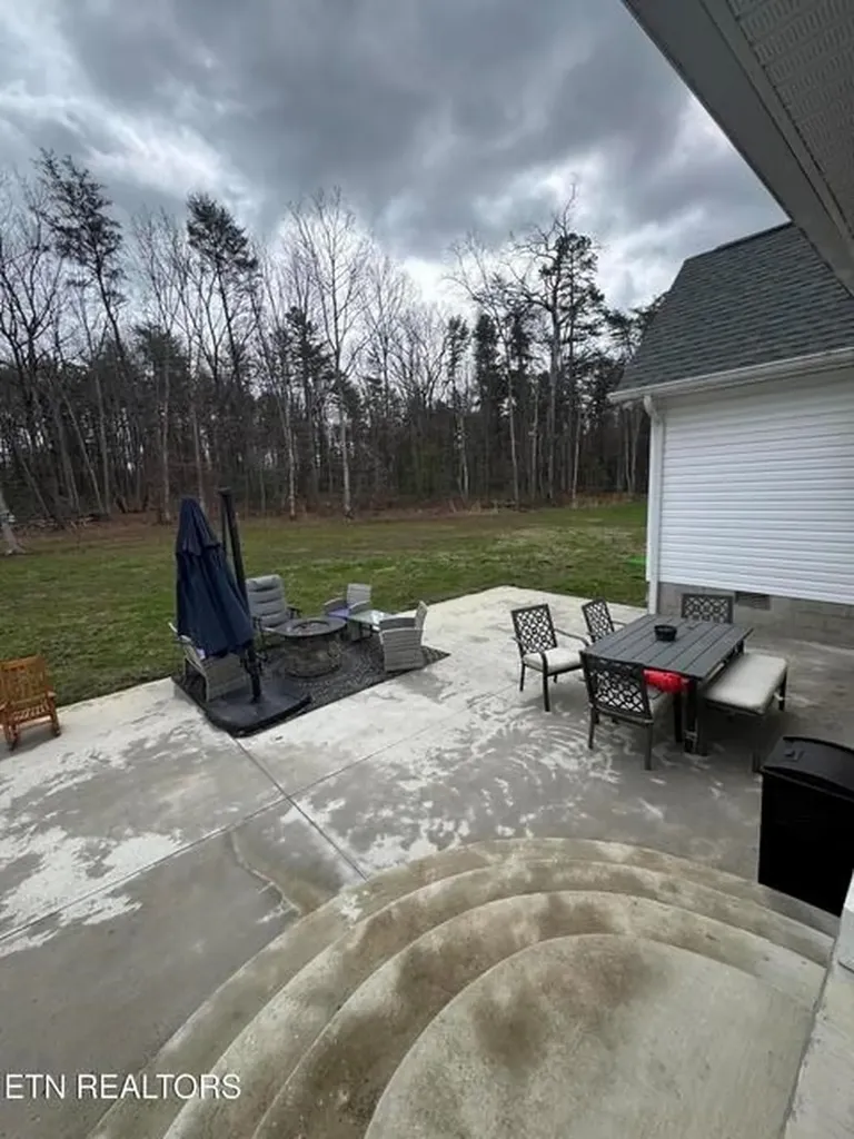 841 Spearhead Circle Clarkrange TN 38553-5054