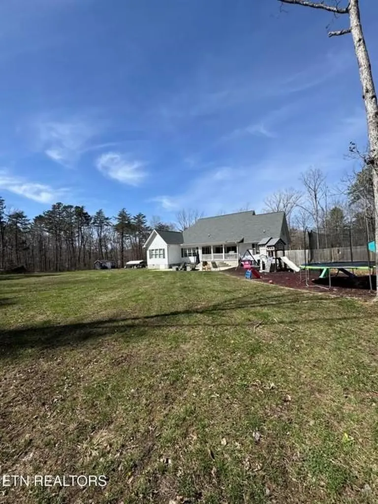 841 Spearhead Circle Clarkrange TN 38553-5054