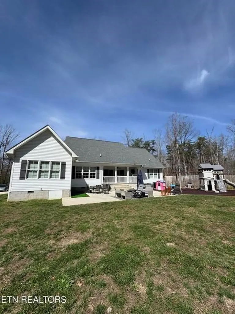 841 Spearhead Circle Clarkrange TN 38553-5054