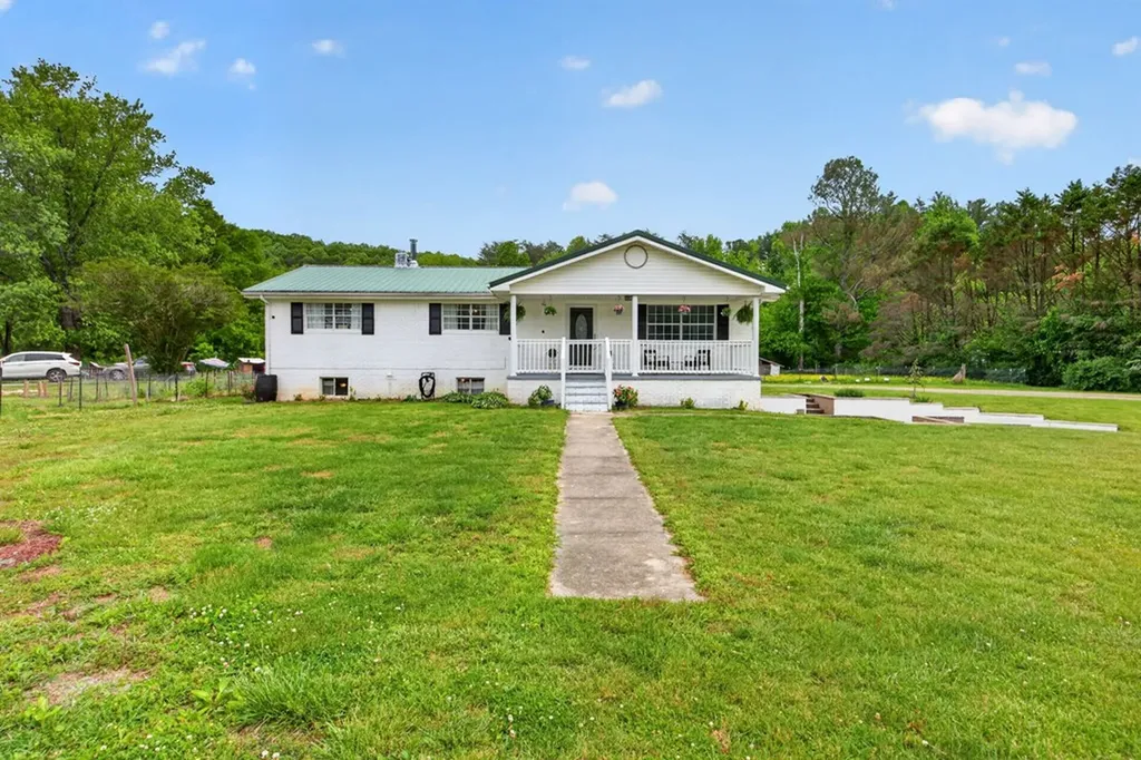 14910 Old State Highway 28 Pikeville TN 37367