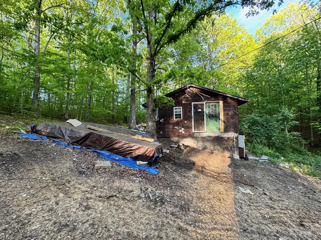 765 Sleepy Hollow Road Jamestown TN 38556