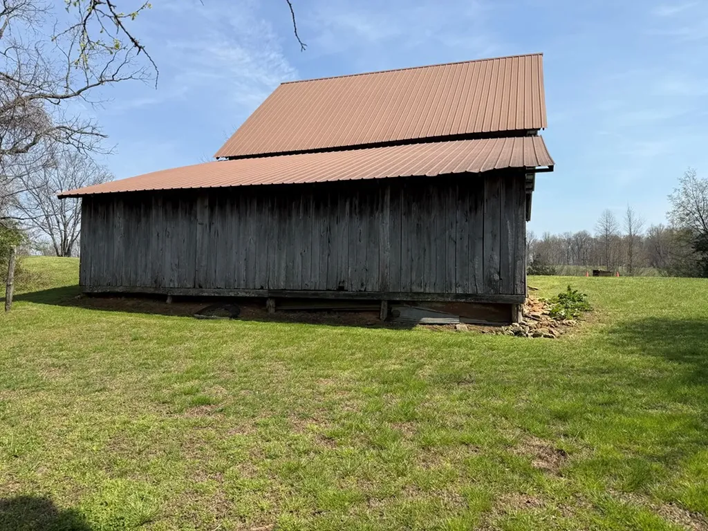 335 Nelson Cemetery Road Monroe TN 38573