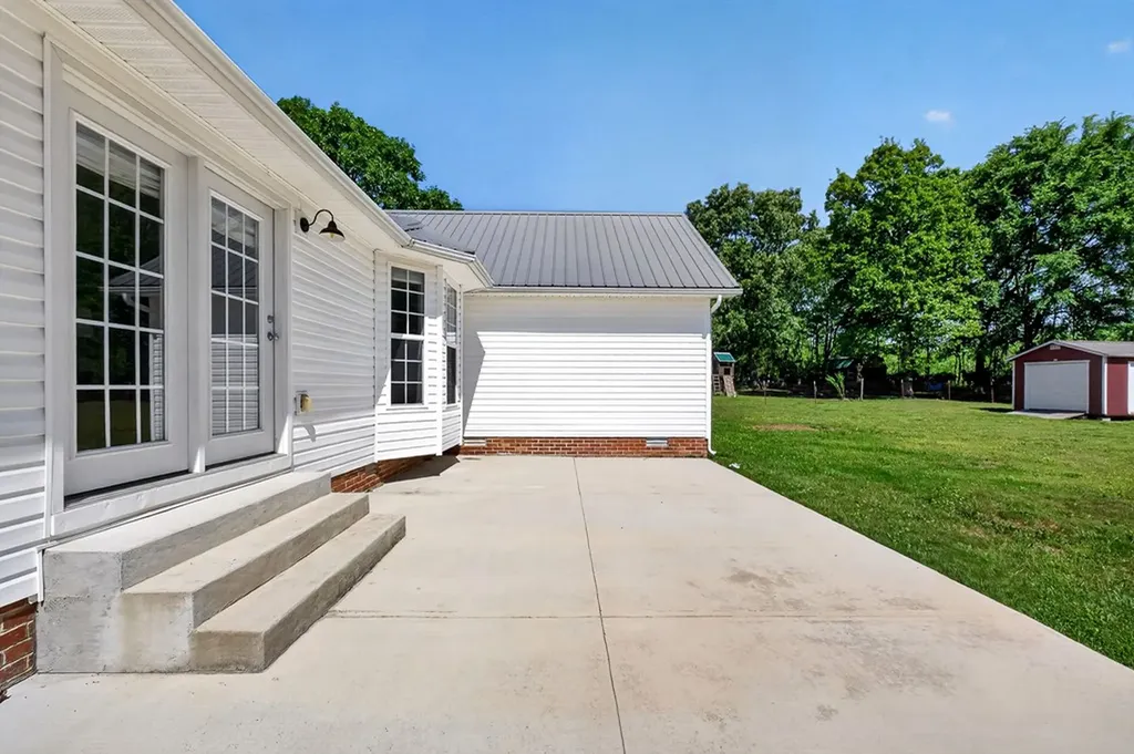 7015 Brittney Circle Baxter TN 38544