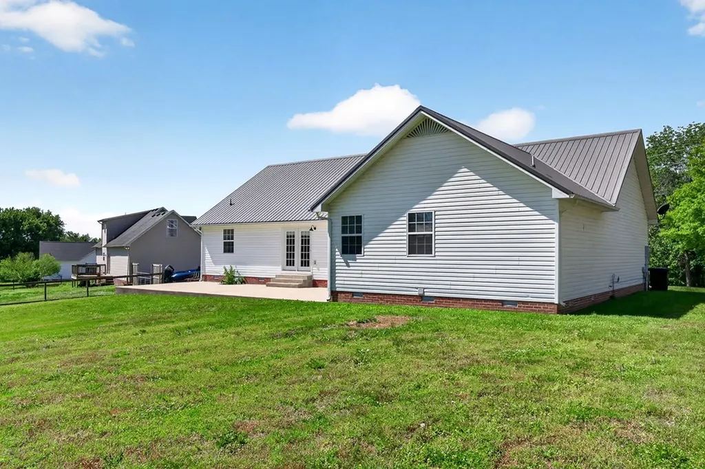7015 Brittney Circle Baxter TN 38544