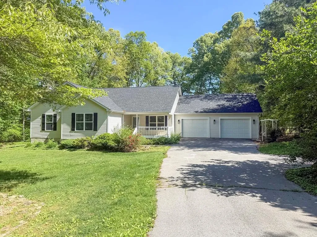 329 Hilltop Drive Crossville TN 38555