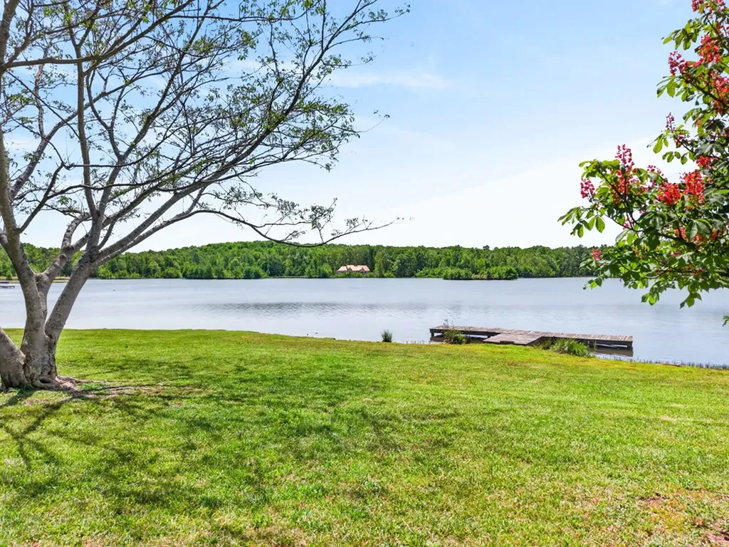 2442 Long Branch Road Spencer TN 38585