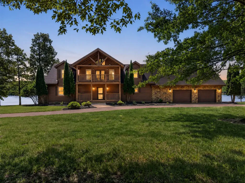 2442 Long Branch Road Spencer TN 38585
