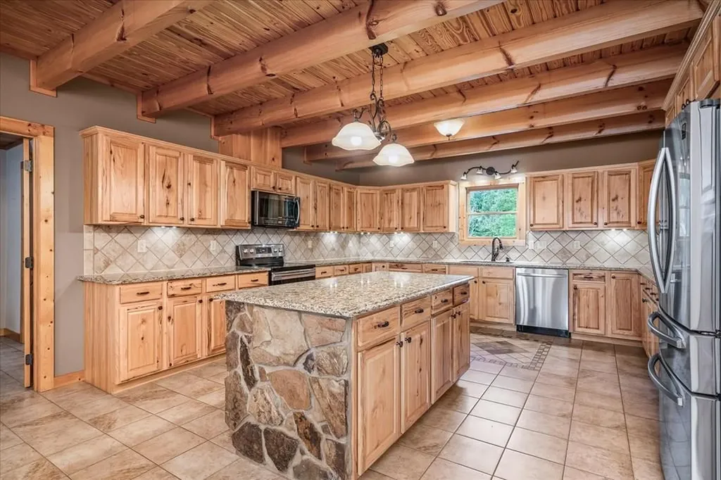 2442 Long Branch Road Spencer TN 38585
