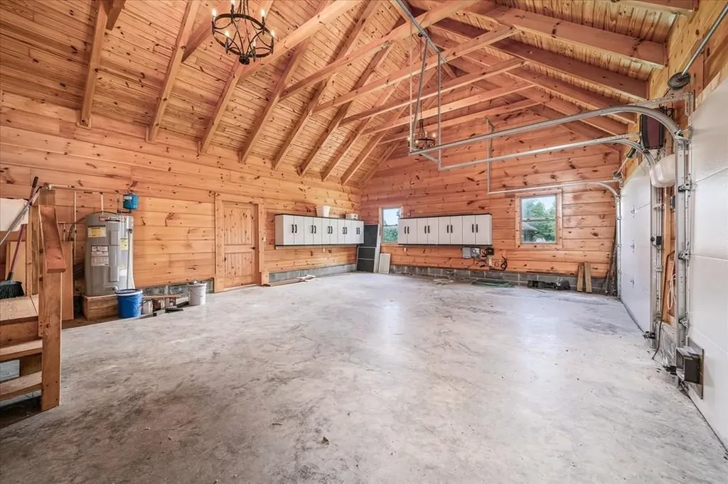 2442 Long Branch Road Spencer TN 38585