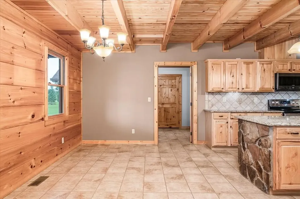 2442 Long Branch Road Spencer TN 38585