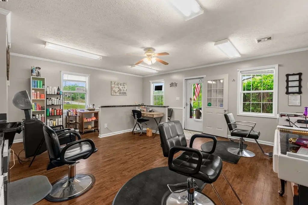 6690 Crossville Highway Sparta TN 38583