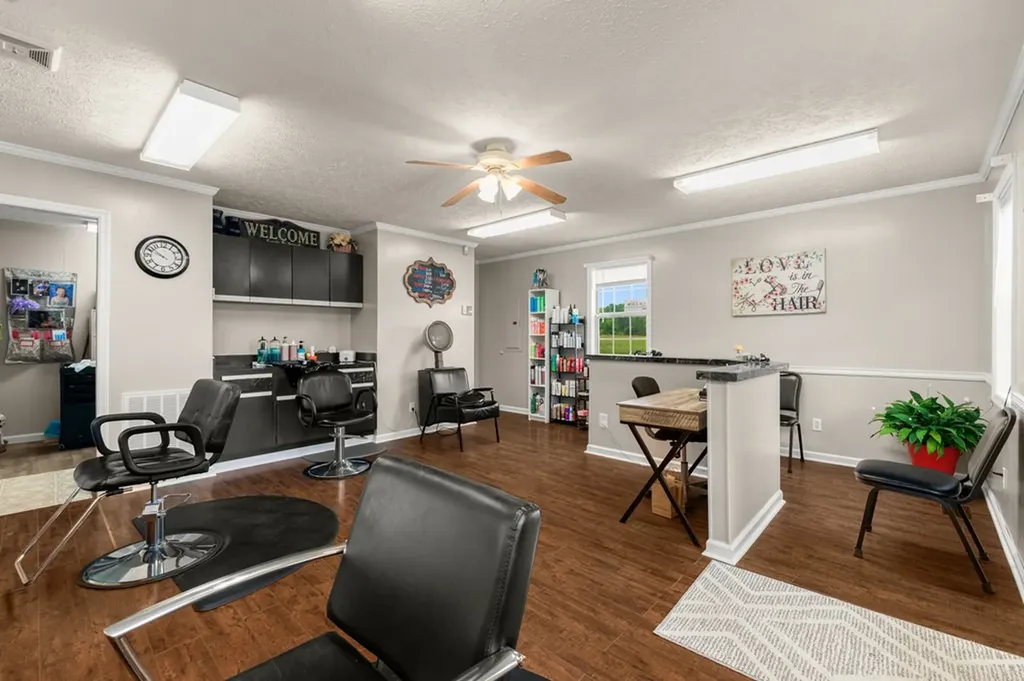6690 Crossville Highway Sparta TN 38583
