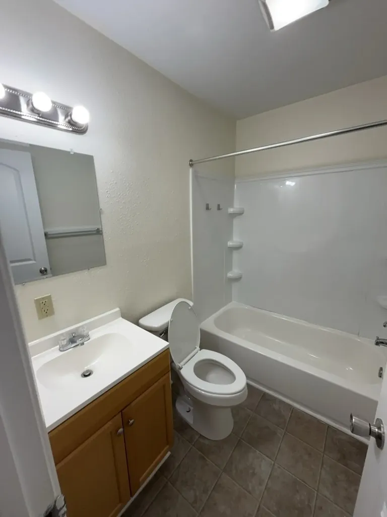 702 N 702 Couch Street - 54 Mcminnville TN 37110