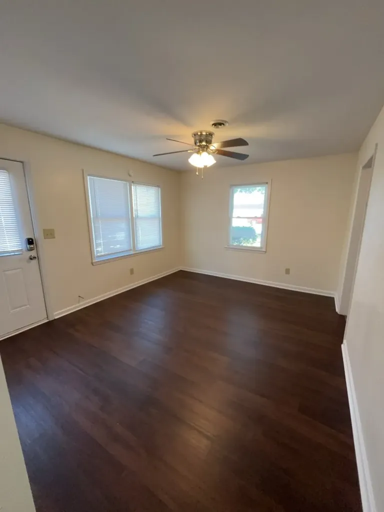 702 N 702 Couch Street - 54 Mcminnville TN 37110
