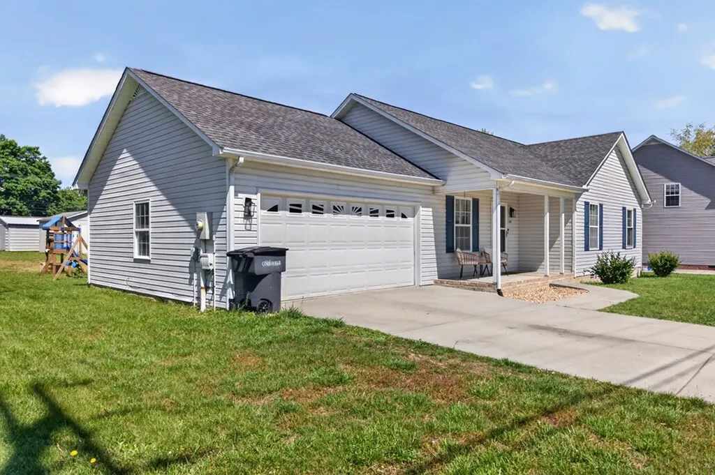 1298 Copperfield Drive Cookeville TN 38501