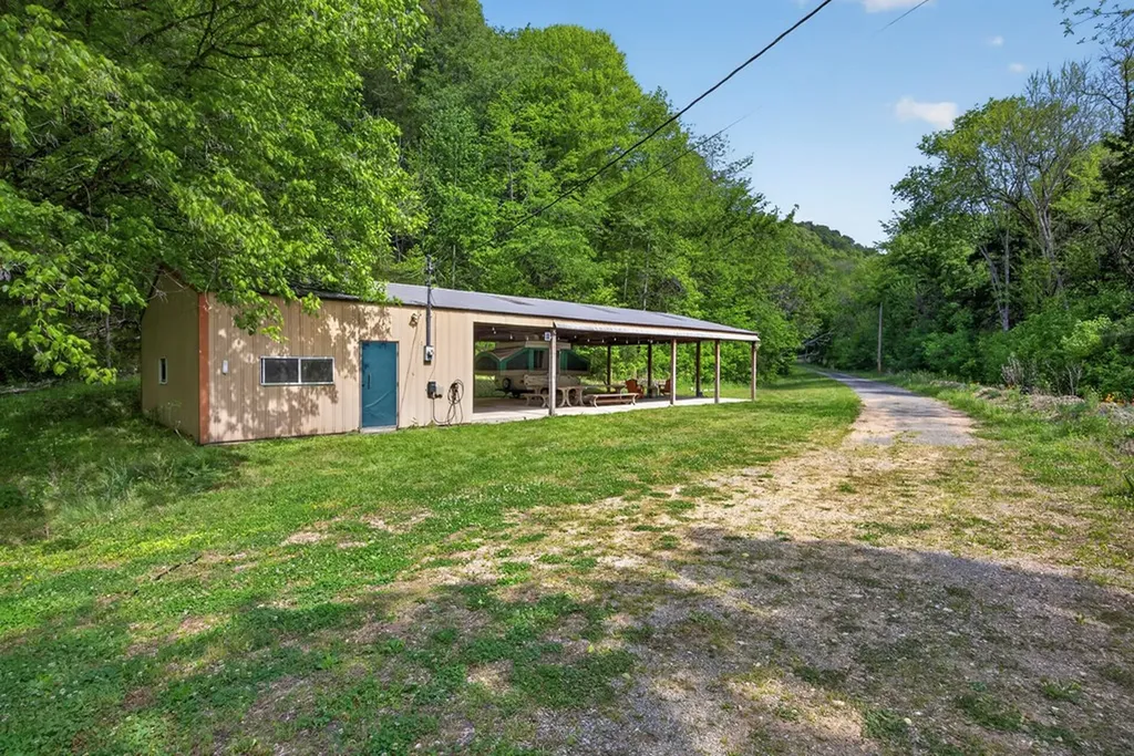 700 Ben Birdwell Lane Bloomington Springs TN 38545