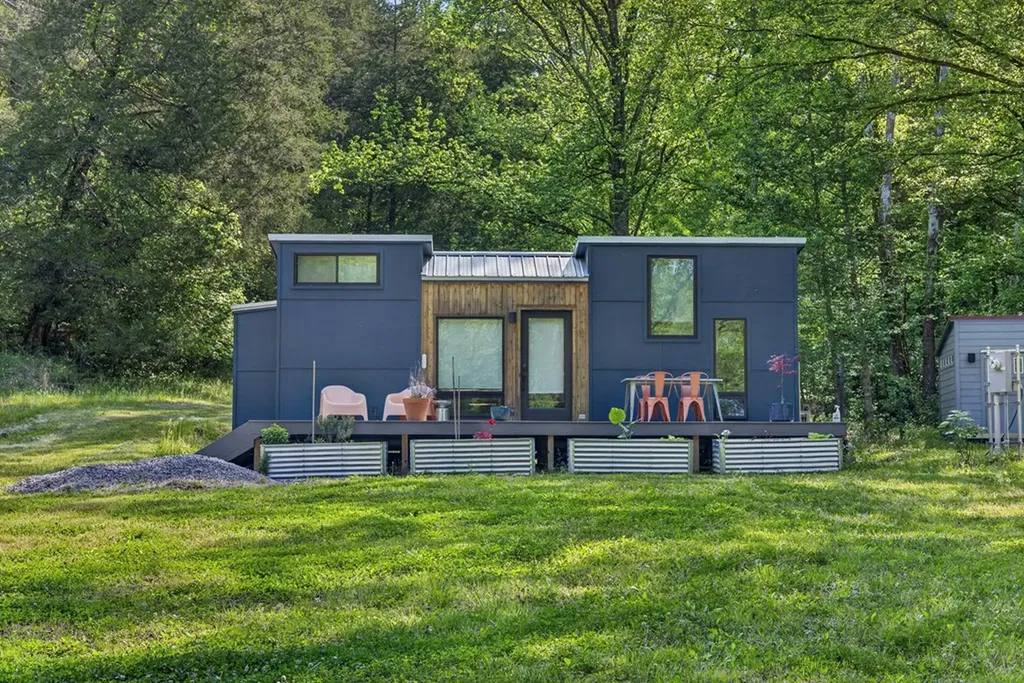 700 Ben Birdwell Lane Bloomington Springs TN 38545