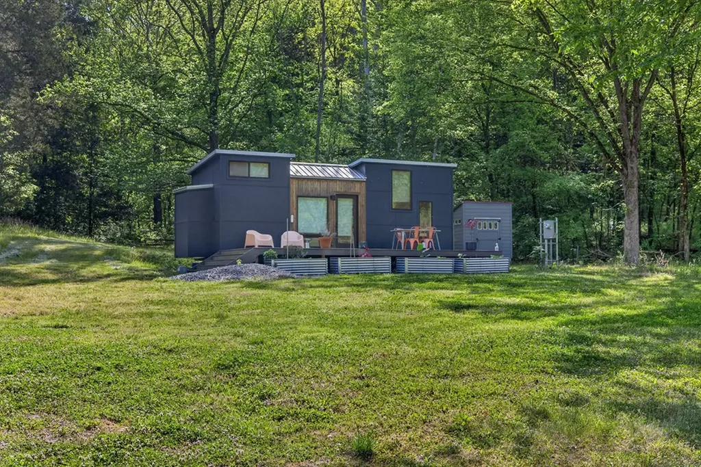 700 Ben Birdwell Lane Bloomington Springs TN 38545