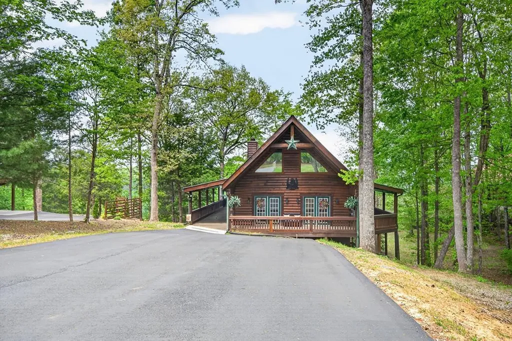 1131 Grandview Way Jamestown TN 38556